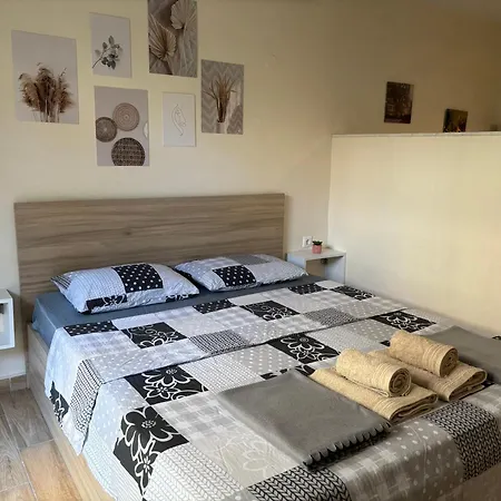 Sophia's Near The Sea - Olivia Apartment Agia Triada (Thessaloniki)