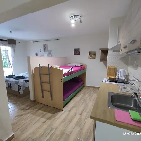 Sophia's Near The Sea - Olivia Apartment Agia Triada (Thessaloniki)