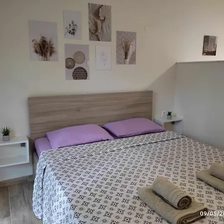 Sophia's Near The Sea - Olivia Apartman